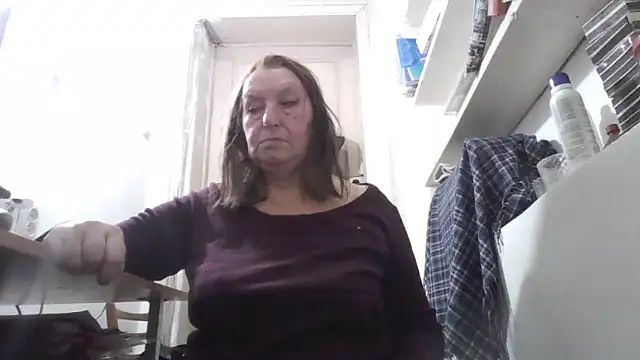 AnnaLive570 – Kamerová šou