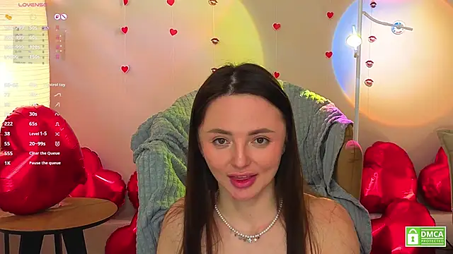 OliviaKis_ Chat XXX in diretta