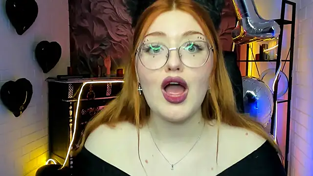 StaceyJensen Chat XXX in diretta