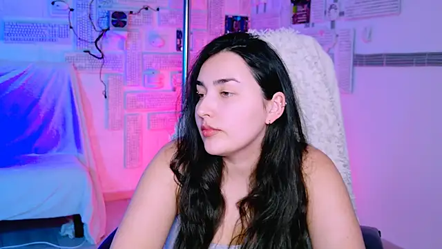 CeceliaJohnson Chat XXX in diretta