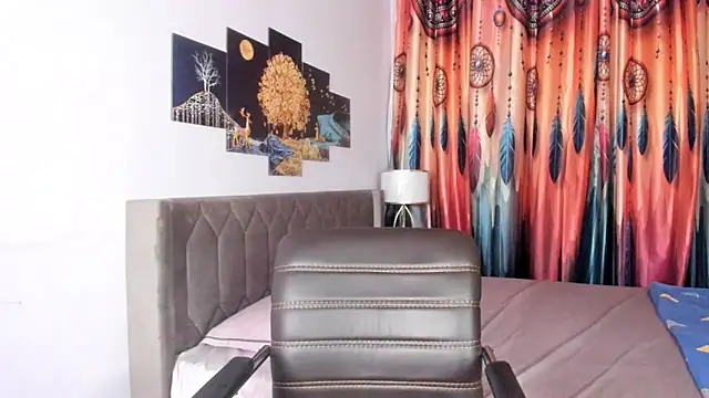 دردشة Deanerys الجنسية المباشرة