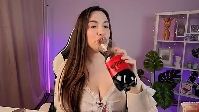 Онлайн чат XXX MelissaLovely_