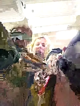 Chatroom XXX en direct de Sunny-Sin