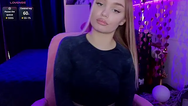 XXX chat uživo modela KitsyMoore