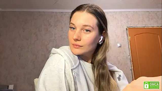 XXX chat uživo modela Jolievic
