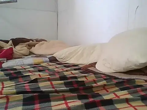 Mircka Adlı Modelin Canlı XXX Sohbeti