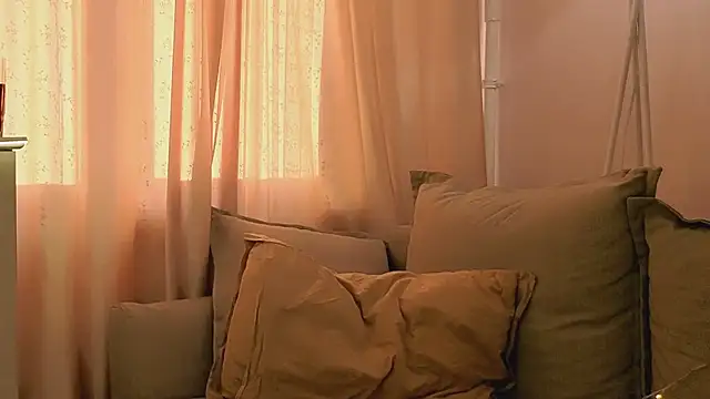 Chat +18 de Alisia_Mars ao vivo