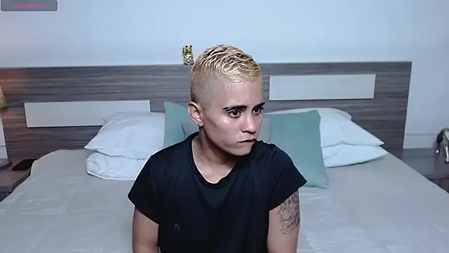 Liiamthompson 现场XXX聊天