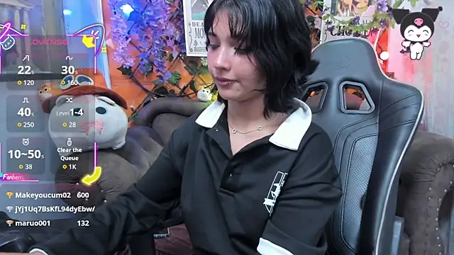 ravenn_20 Live XXX Chat