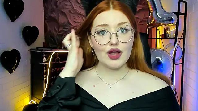 แชท XXX สดของ StaceyJensen