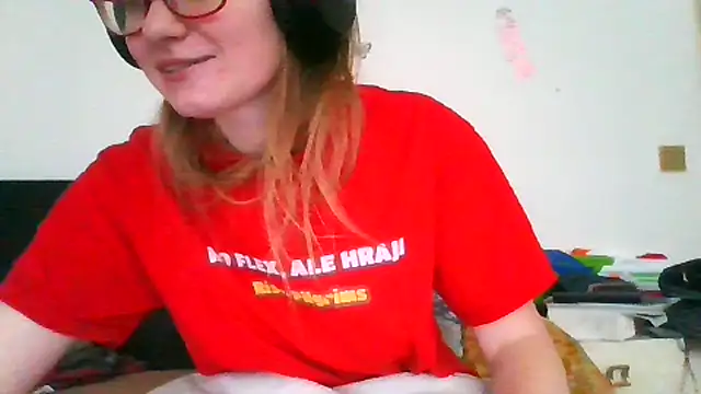 Moonolighta লাইভ XXX চ্যাট