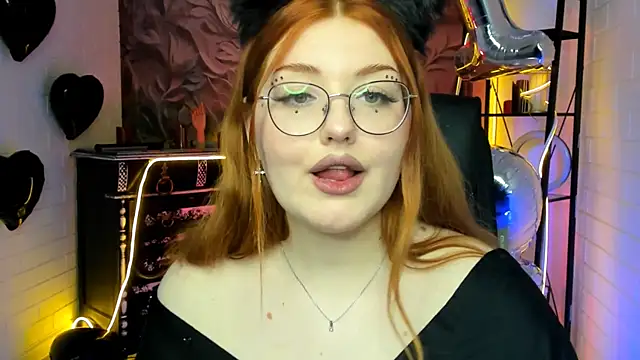 แชท XXX สดของ StaceyJensen