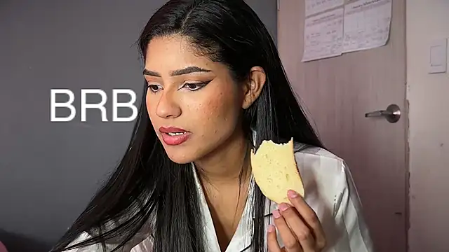 Chat XXX en directo de chiarabrielle00