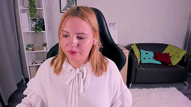 Stacy_Luv Adlı Modelin Canlı XXX Sohbeti