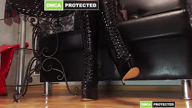 Chatroom XXX en direct de KimDomme