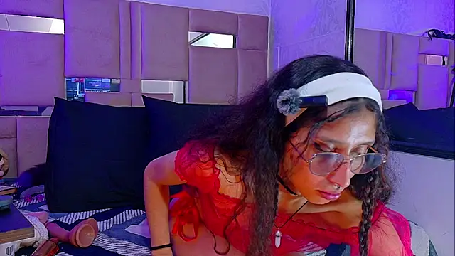 Chat +18 de Queenjenn__ ao vivo