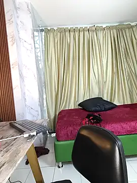 nena_cupcake_ Adlı Modelin Canlı XXX Sohbeti