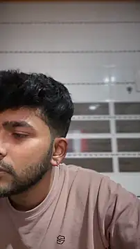 Kanekikenn46 Show in webcam