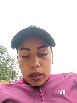 _andrea30: απευθείας συνομιλία ΧΧΧ