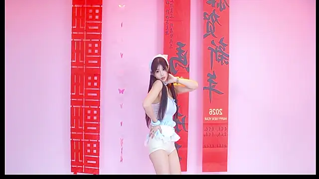 DX-003: διαδικτυακό σόου στην κάμερα