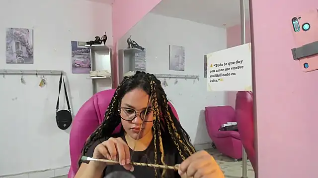 Chat +18 de CAMILA--REY ao vivo
