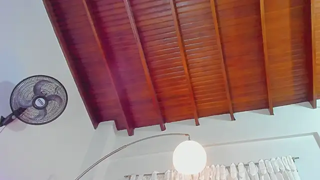 แชท XXX สดของ milfhorny_69