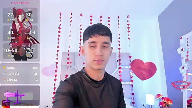 Thayler_jones élő XXX-chatje