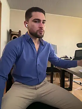 Steve-Carter Show in webcam