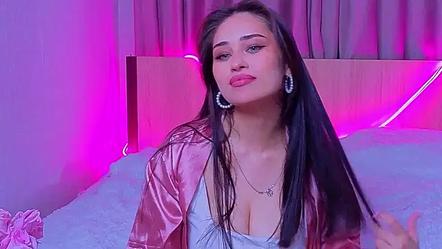 Show de Sofia_Plump na webcam