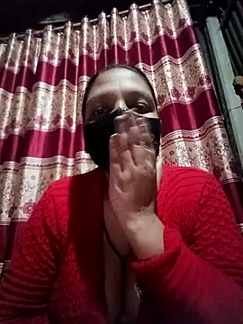 Show modela Ripa- na web-kameri