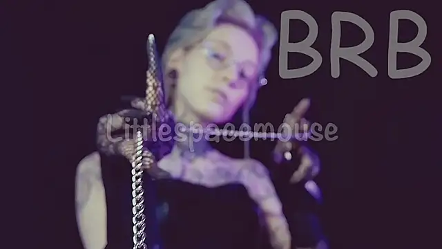 Chat XXX en directo de Littlespacemouse