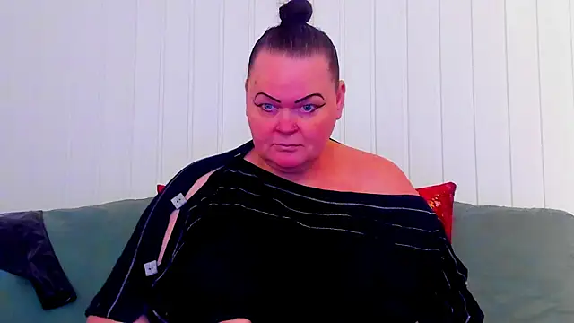 แชท XXX สดของ MilanaBiegert