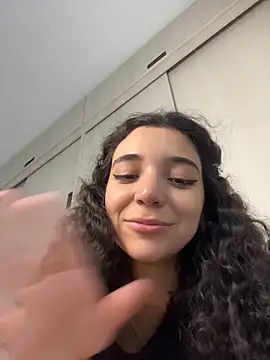 uniquerossie 即時 XXX 聊天