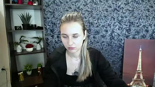 _Nicole_new Chat XXX in diretta