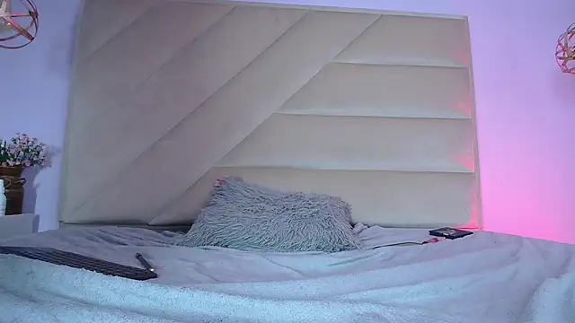 JiangShy666: онлайн-секс-чат