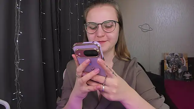 แชท XXX สดของ MissBrightShine