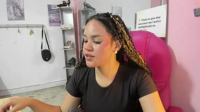 Czat XXX na żywo – CAMILA--REY