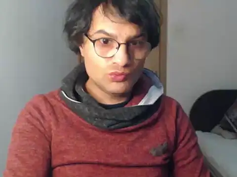 wildpussycat23 Adlı Modelin Canlı XXX Sohbeti