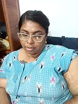 Riya-mallus Adlı Modelin Web Kamerası Şovu