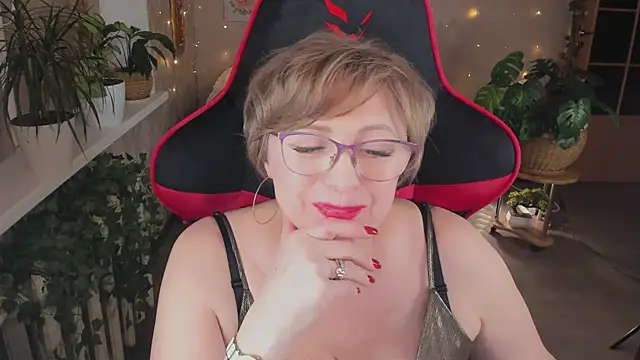 sugar_vivien Adlı Modelin Canlı XXX Sohbeti