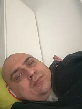 vitalik66679 Chat XXX in diretta