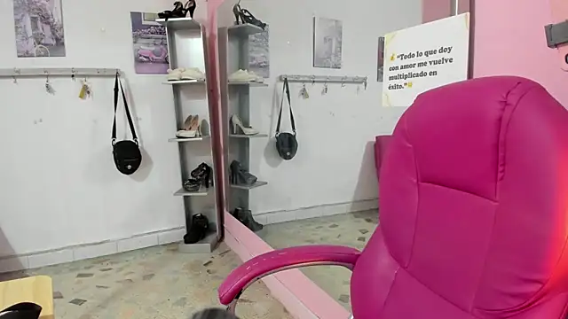 CAMILA--REY Live XXX Chat