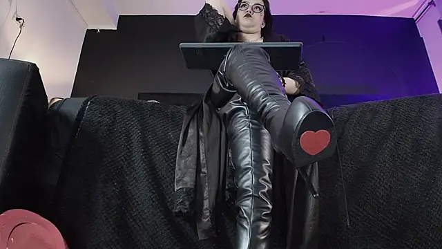 _Jade_16 Live XXX Chat