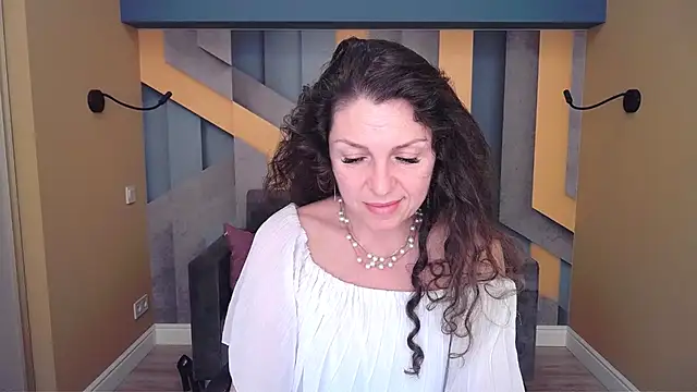 Sembang XXX Secara Langsung EllaLong