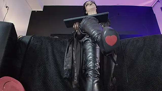 _Jade_16's Live XXX Chat