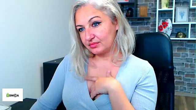 Chat XXX en directo de angel_devil_milf