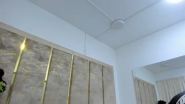 BenitoSaenz 即時 XXX 聊天