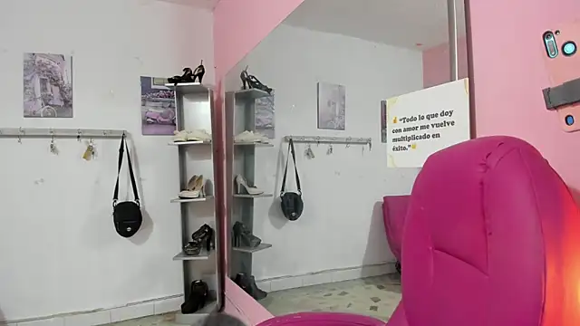 CAMILA--REY Live XXX Chat