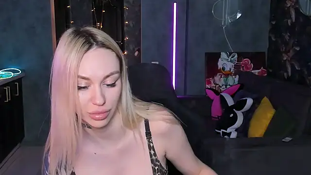 Blckmirrorr Live XXX-chat