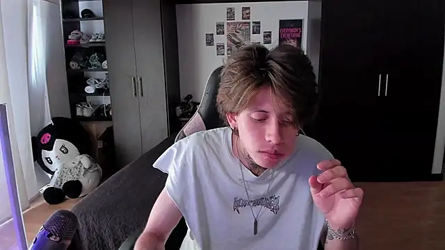 xIce_Boy 即時 XXX 聊天